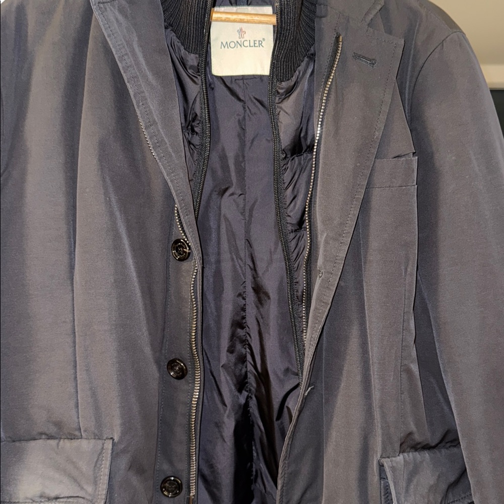 Moncler Men's Insulated Black Trench Coat - Picture 4 of 14